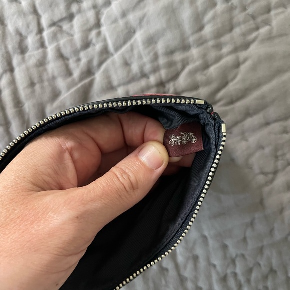 Coach Red Gray Floral Roses Striped Wristlet Black Leather Card Holder Bag - Picture 5 of 9